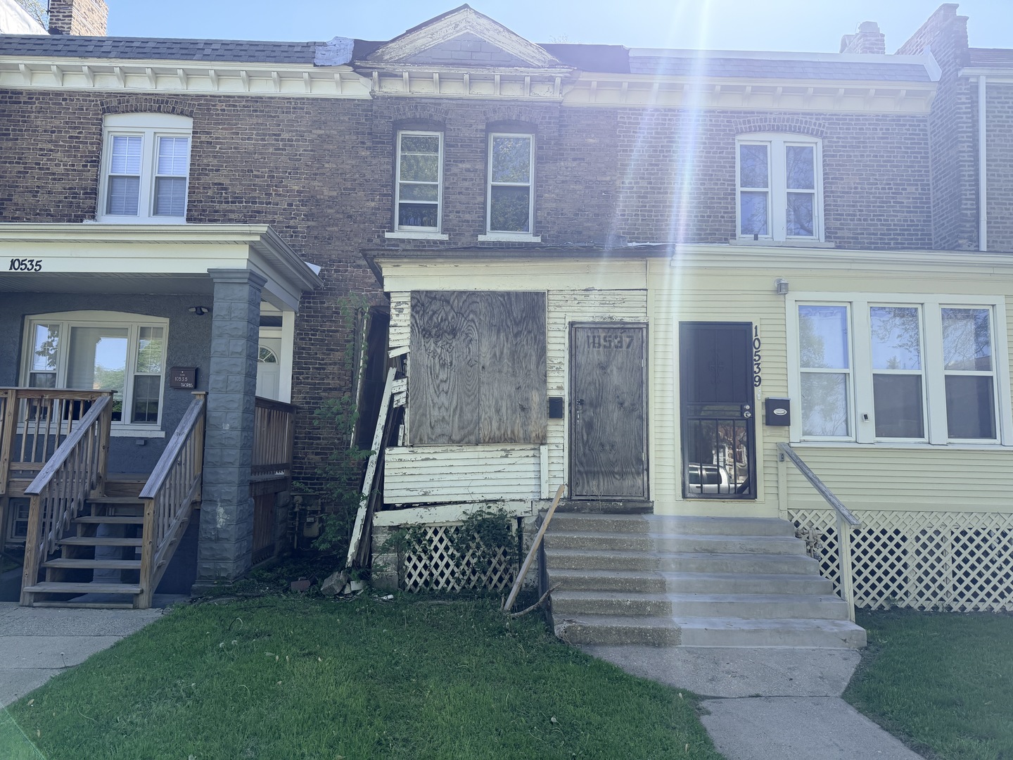 10537 S Corliss Avenue Property Photo 1