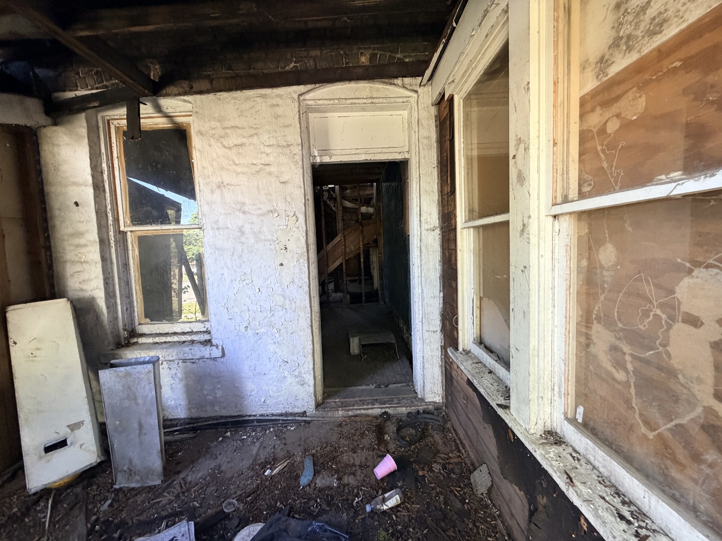 10537 S Corliss Avenue Property Photo 3