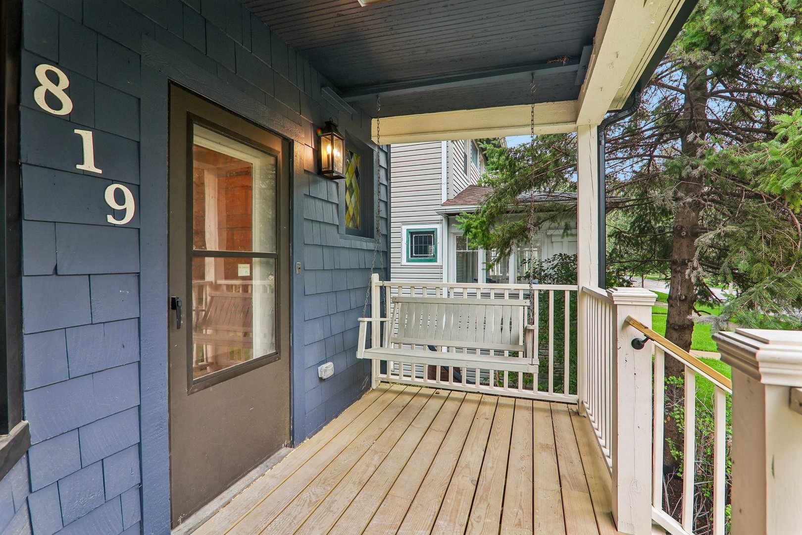 819 Mapleton Avenue Property Photo 4