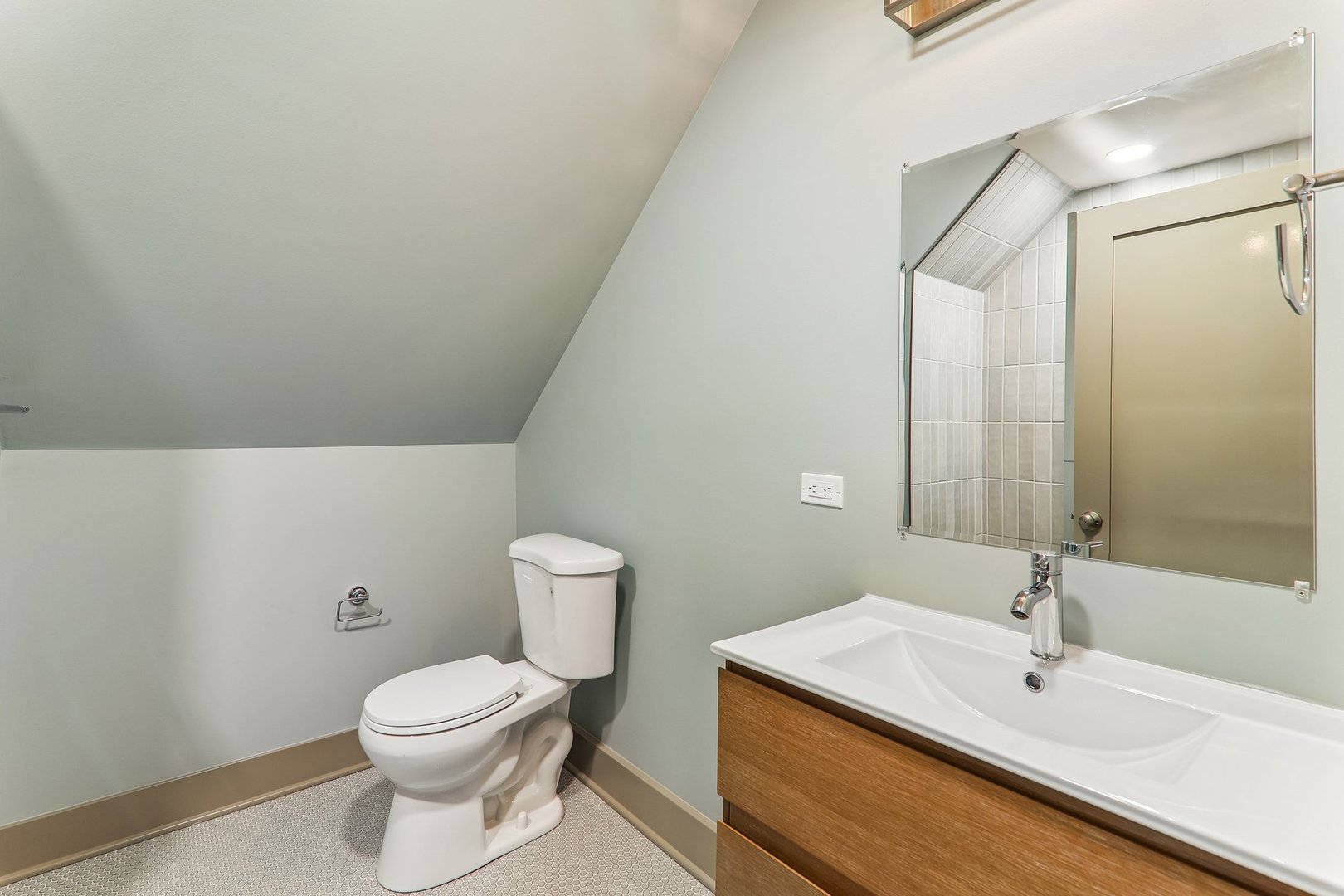819 Mapleton Avenue Property Photo 31