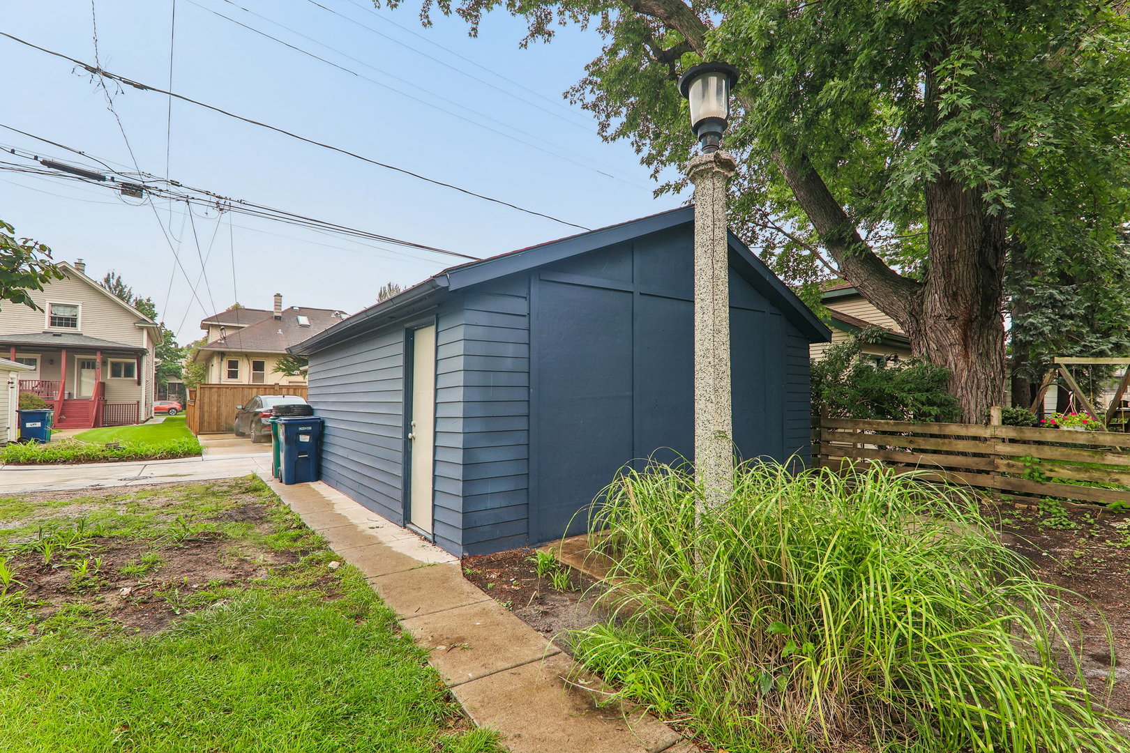 819 Mapleton Avenue Property Photo 37