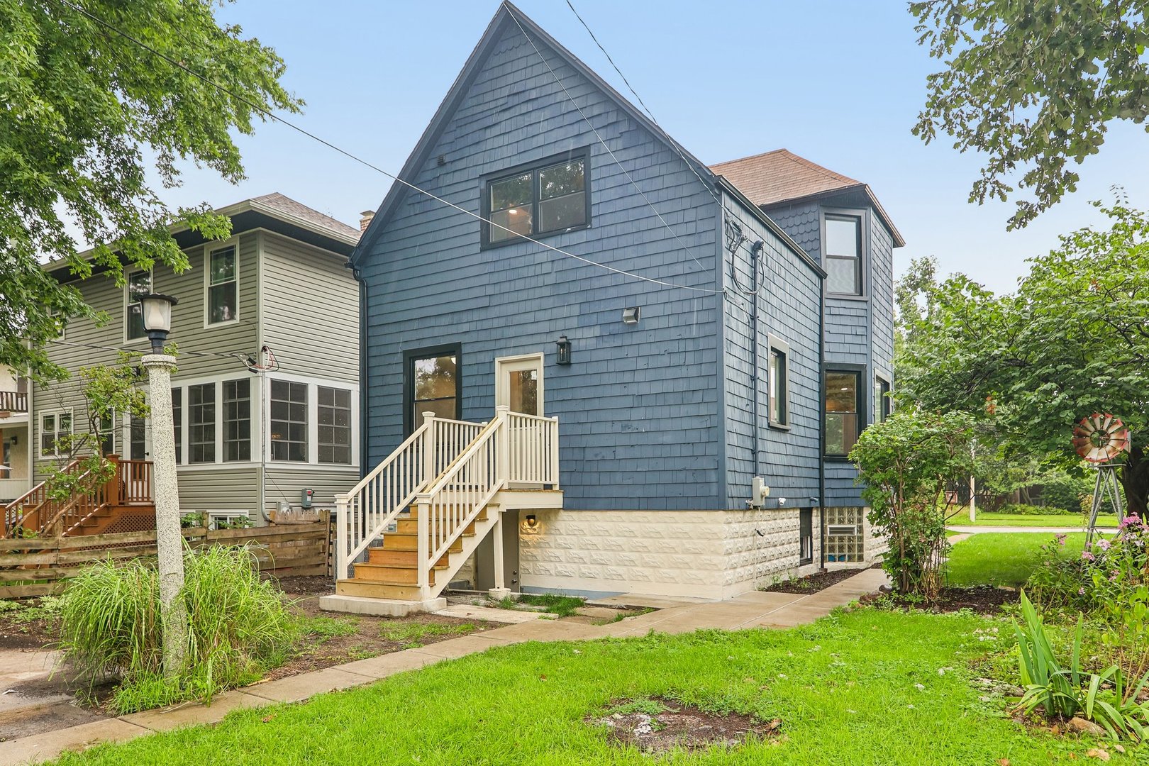 819 Mapleton Avenue Property Photo 38