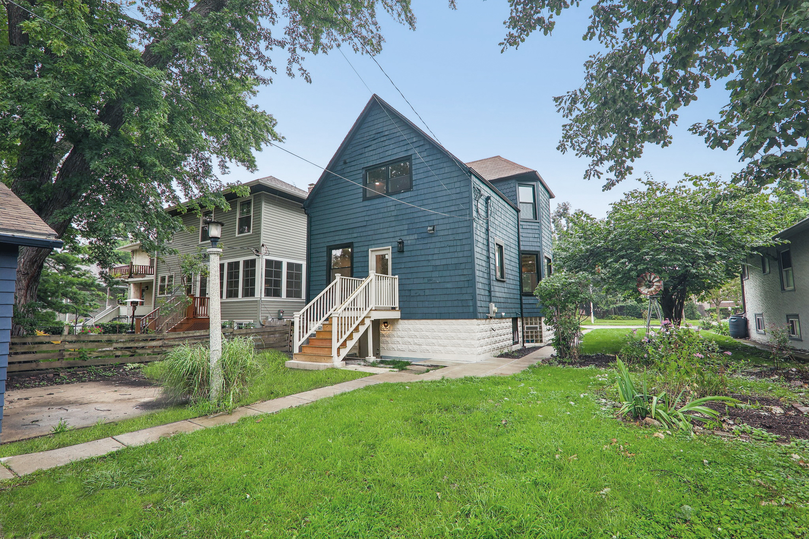 819 Mapleton Avenue Property Photo 39