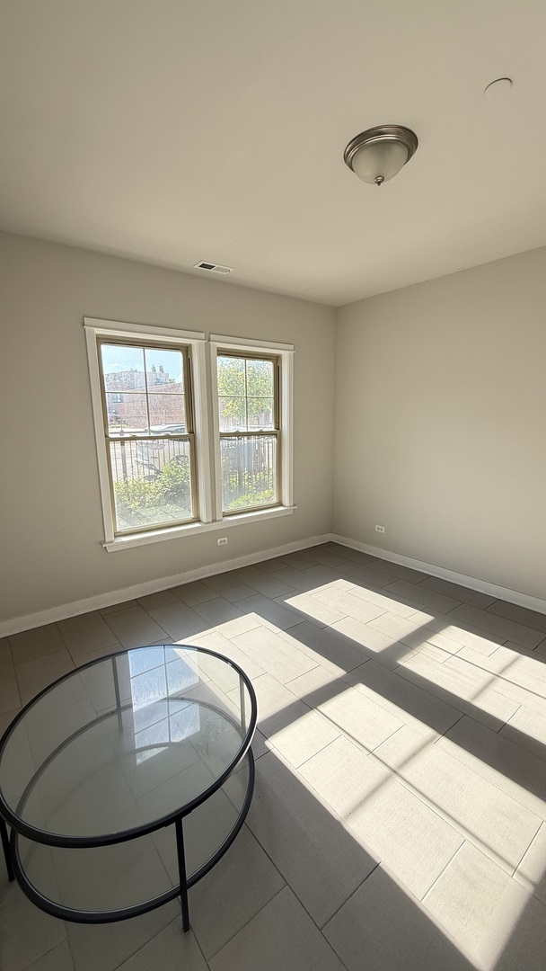 3232 S Shields Avenue Property Photo 3