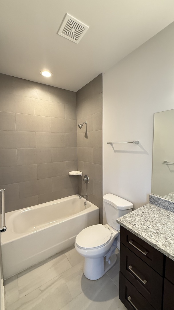 3232 S Shields Avenue Property Photo 23
