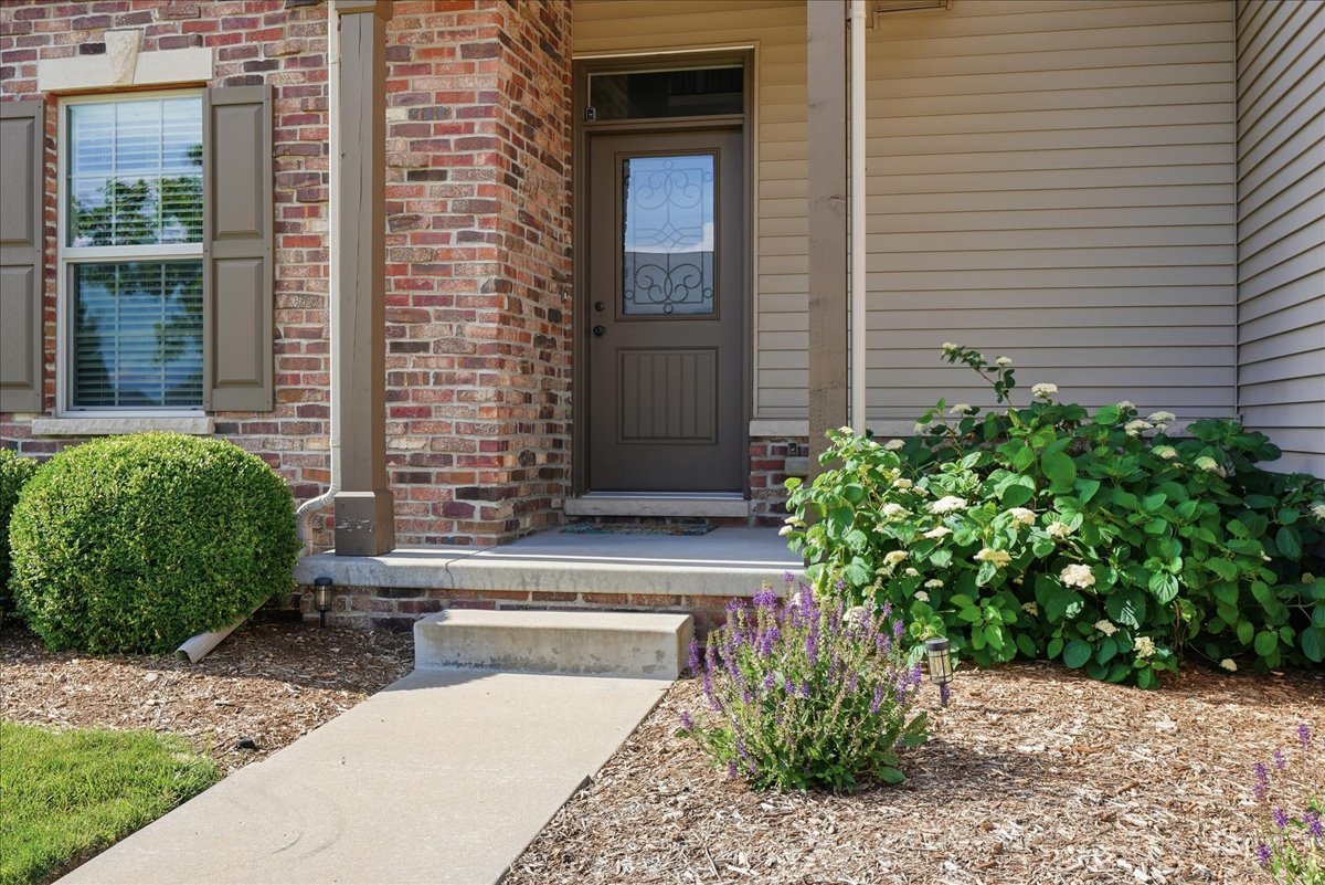 2604 Red Rock Road Property Photo 3