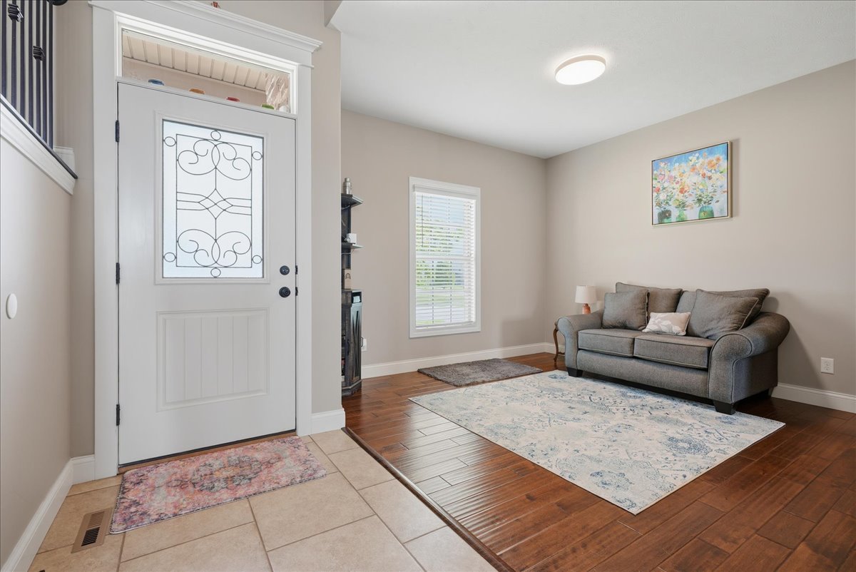 2604 Red Rock Road Property Photo 4
