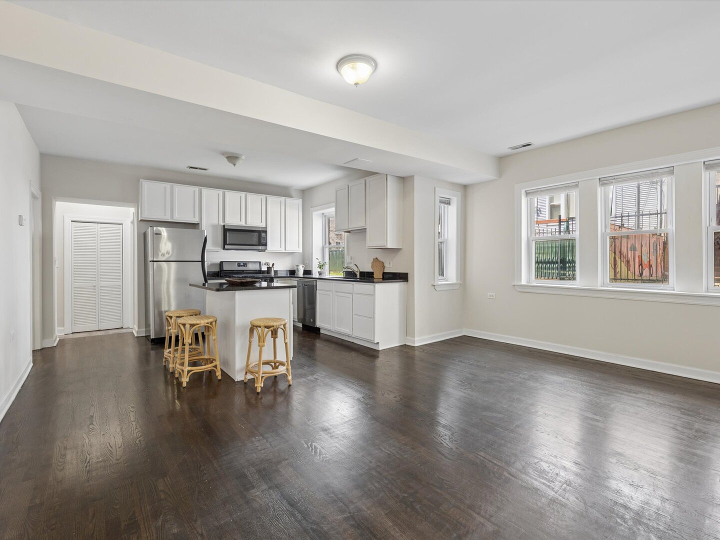 3042 W Diversey Avenue G Property Photo 3