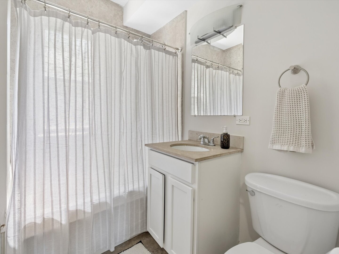 3042 W Diversey Avenue G Property Photo 13