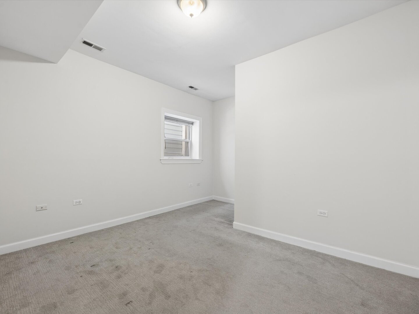 3042 W Diversey Avenue G Property Photo 18