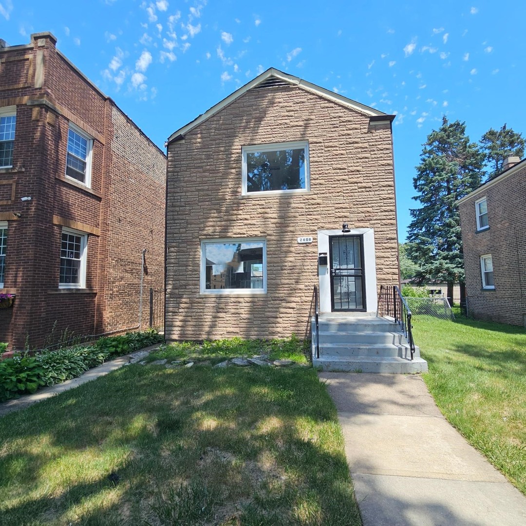 2608 E 92nd Street Property Photo 1