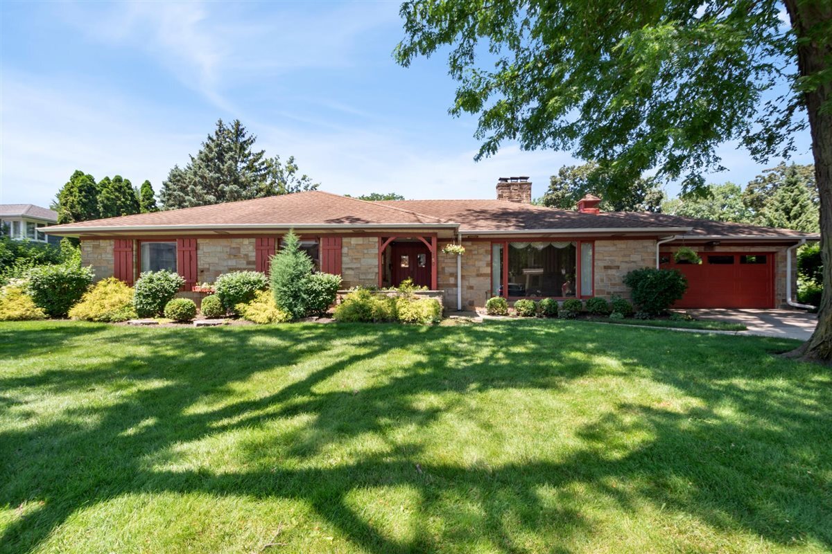 6650 N Lightfoot Avenue Property Photo 1