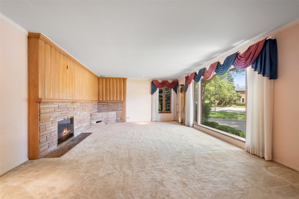 6650 N Lightfoot Avenue Property Photo 3