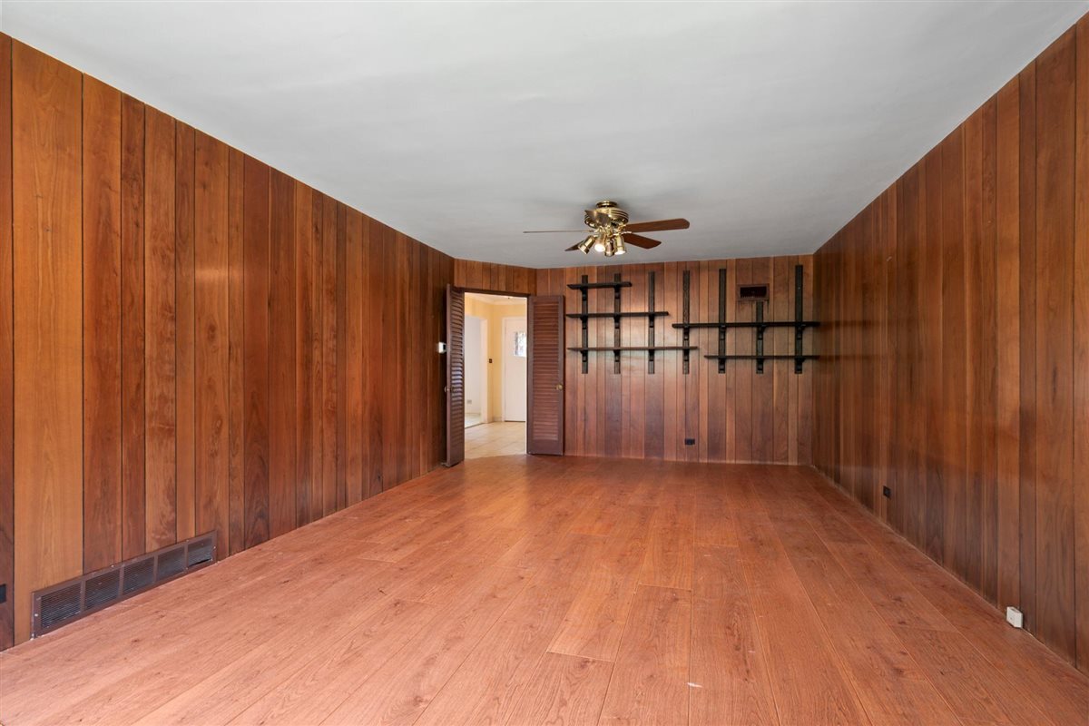 6650 N Lightfoot Avenue Property Photo 8