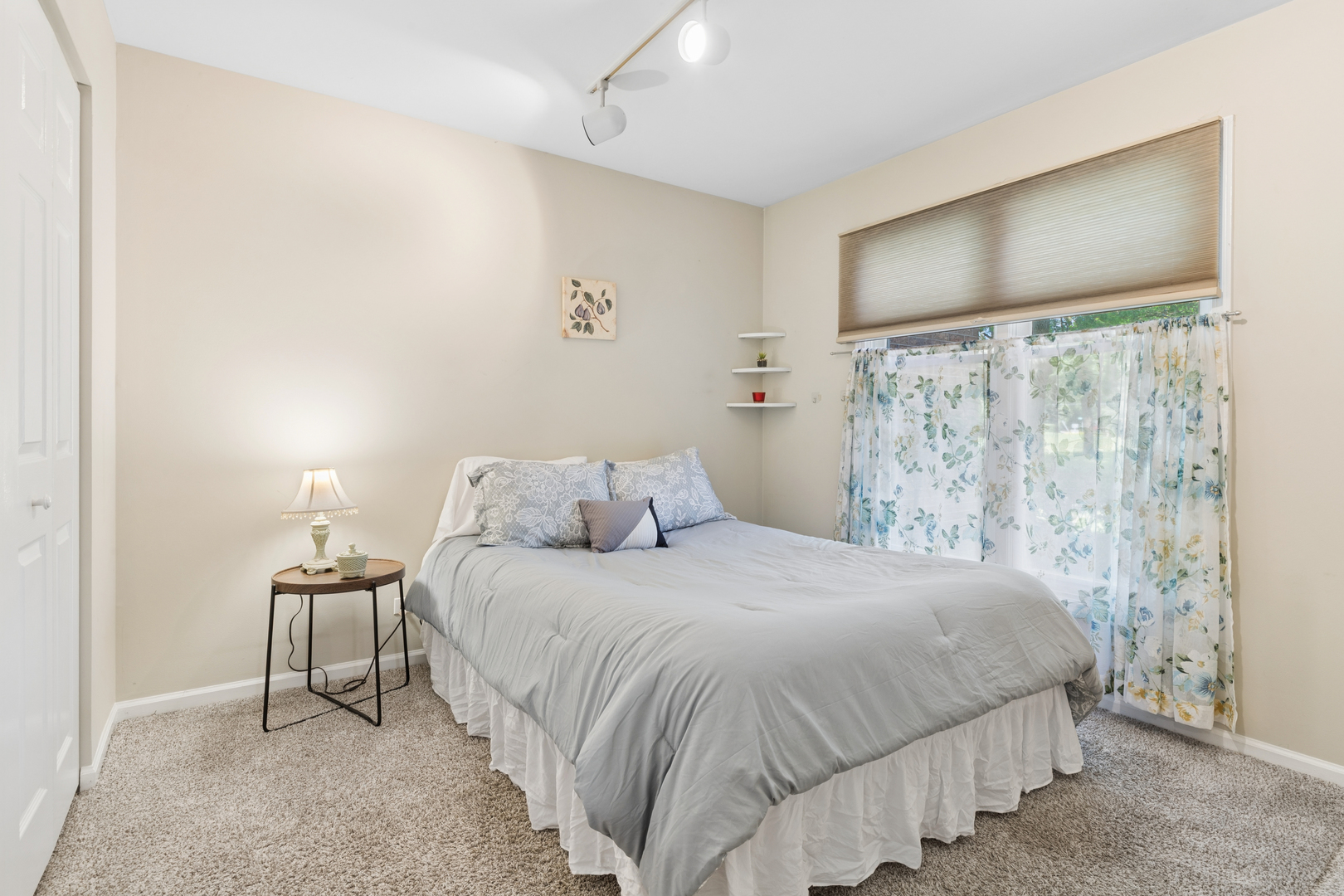 503 Country Lane Property Photo 13