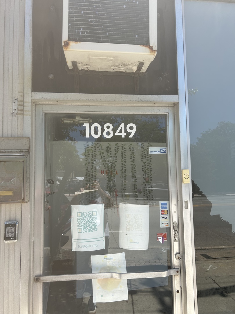 10849 S Western Avenue Property Photo 1