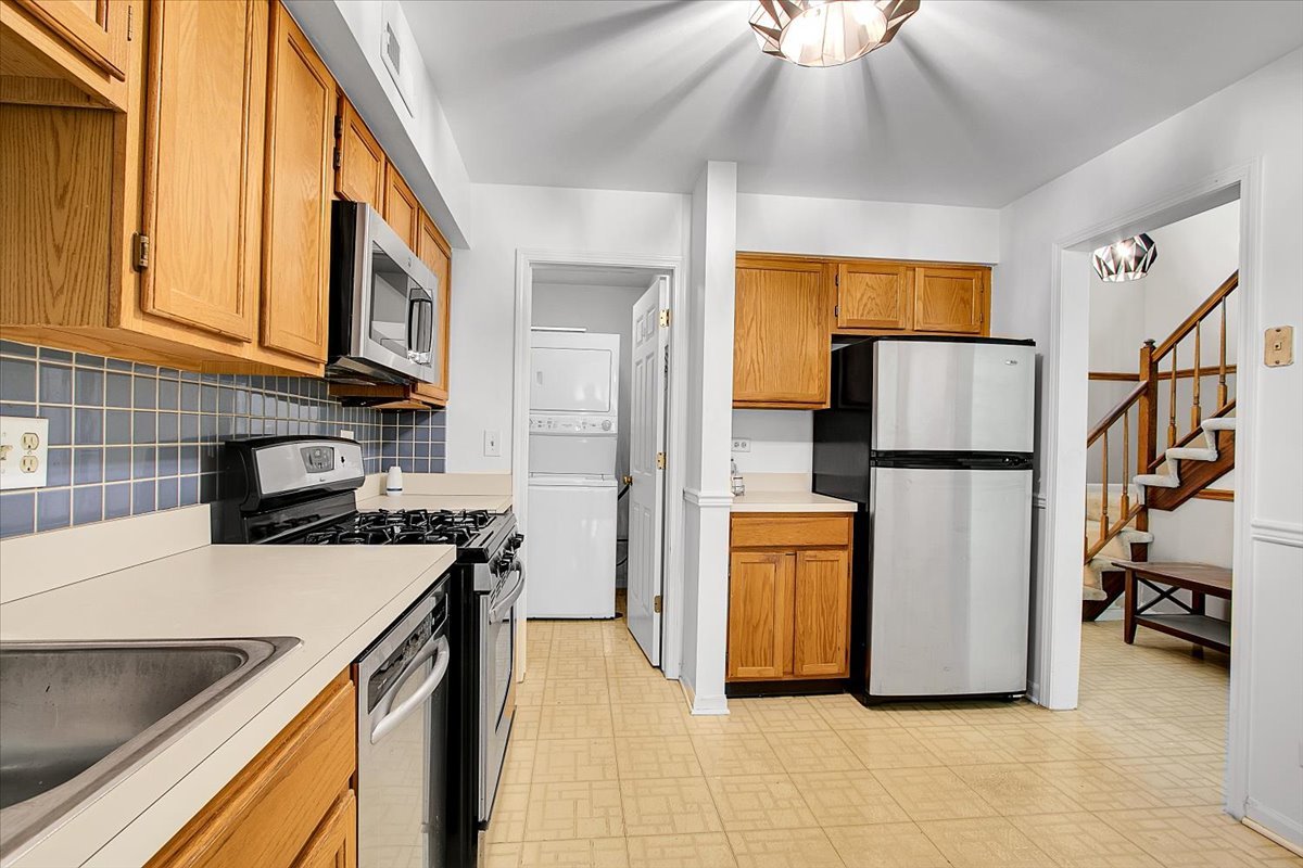 1735 Portsmith Lane 8-3 Property Photo 4