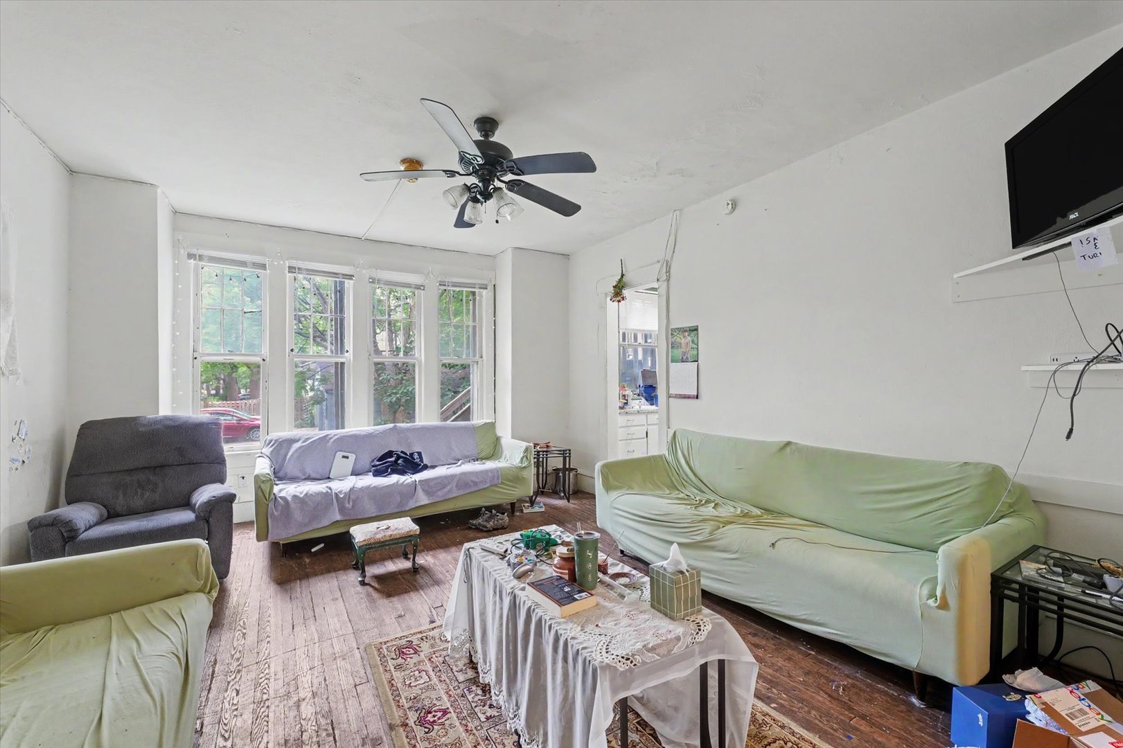 801 W Nevada Street Property Photo 4