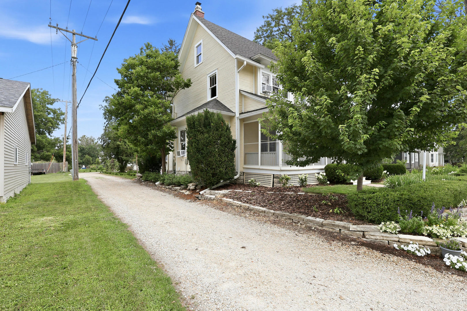 418 W Davenport Street Property Photo 4