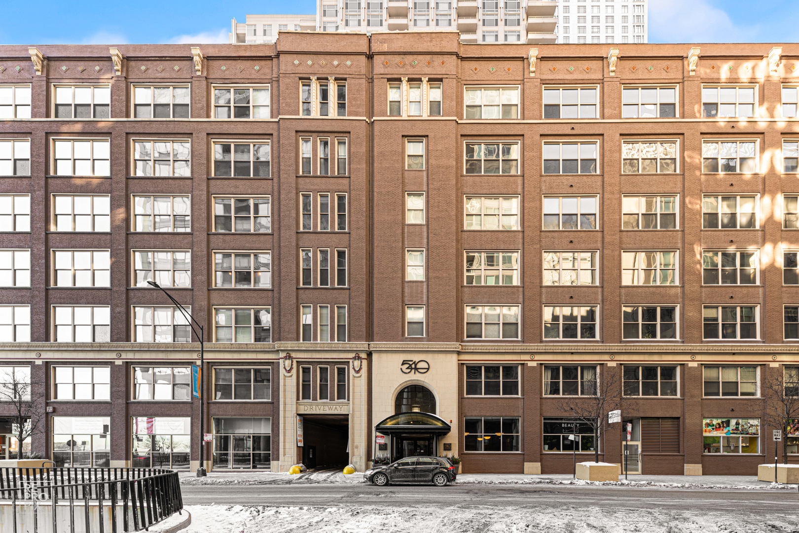 540 N Lake Shore Drive 206 Property Photo 1