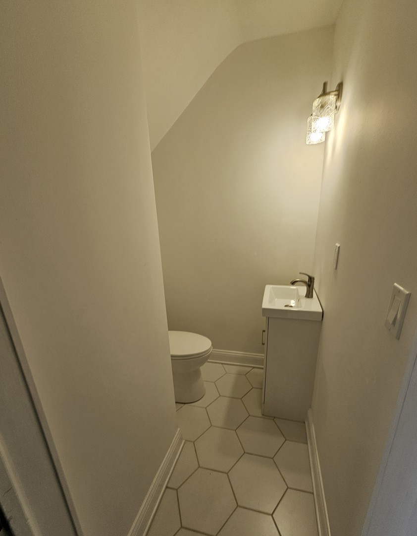 4025 W 58th Place Property Photo 6