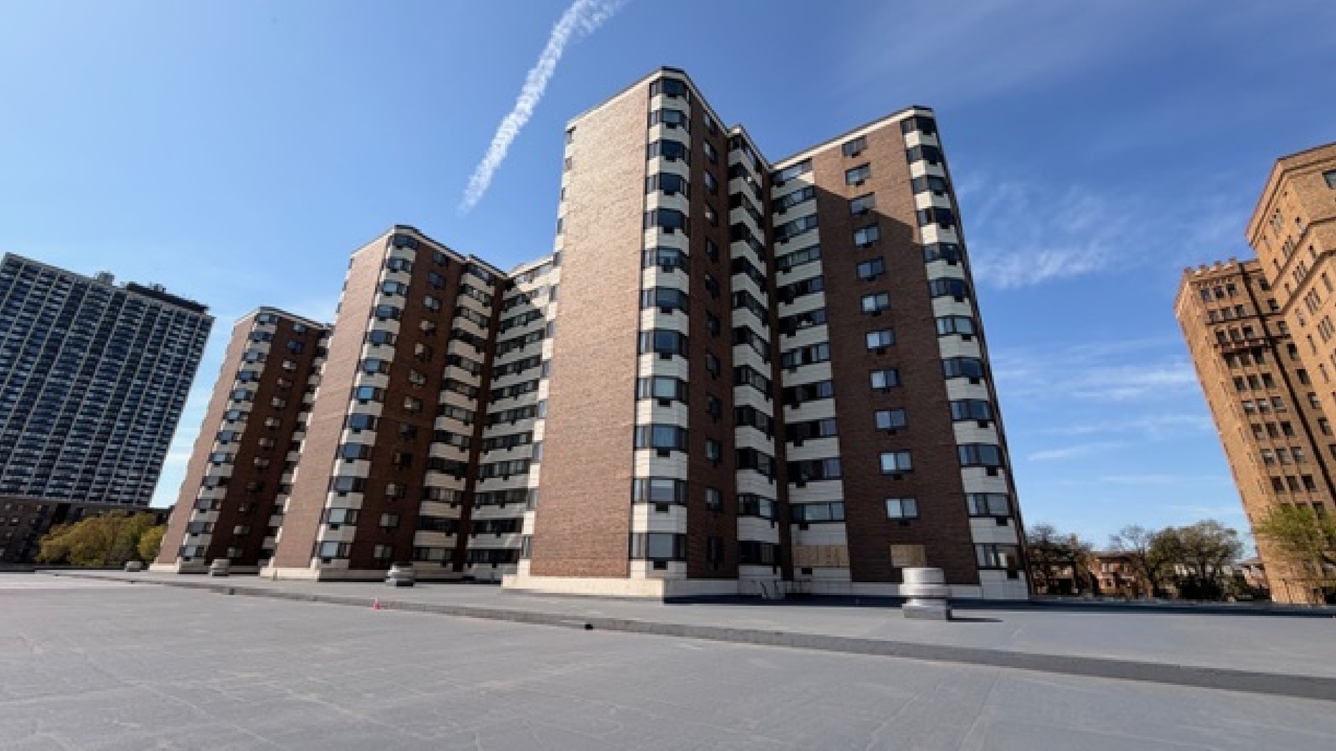 7337 S South Shore Drive 312 Property Photo 8