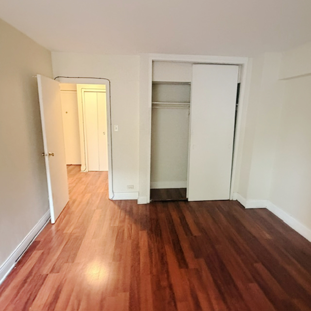 7337 S South Shore Drive 312 Property Photo 16