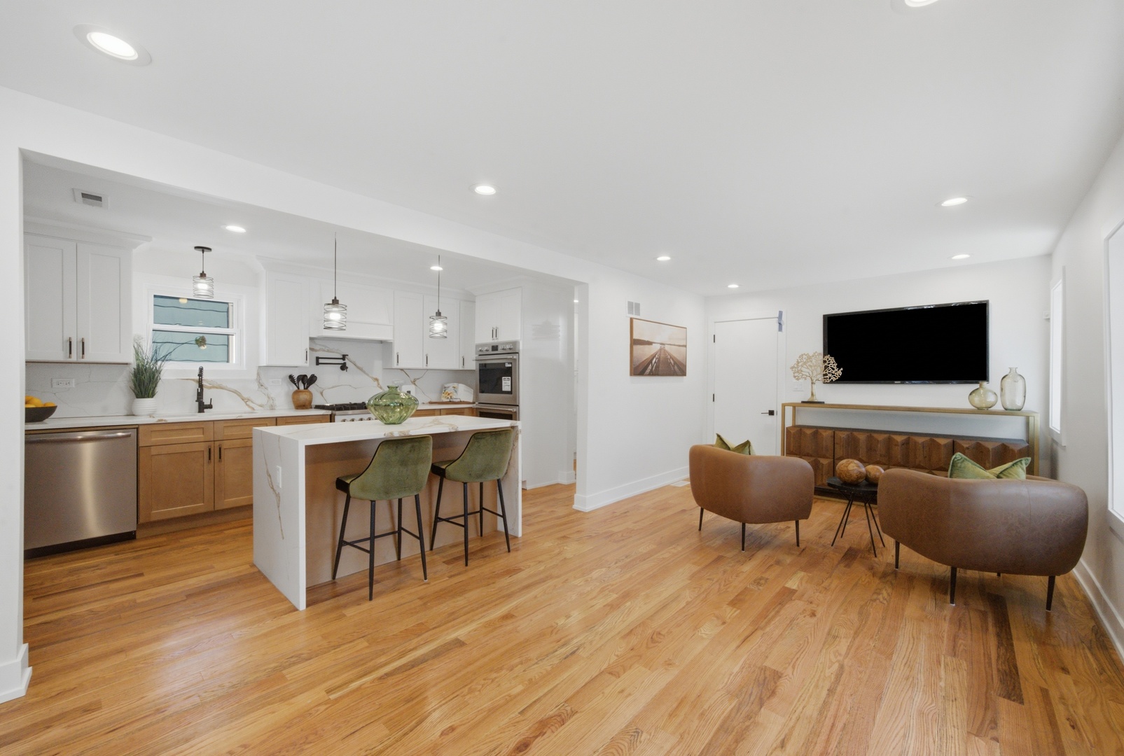 12678810 Property Photo 6