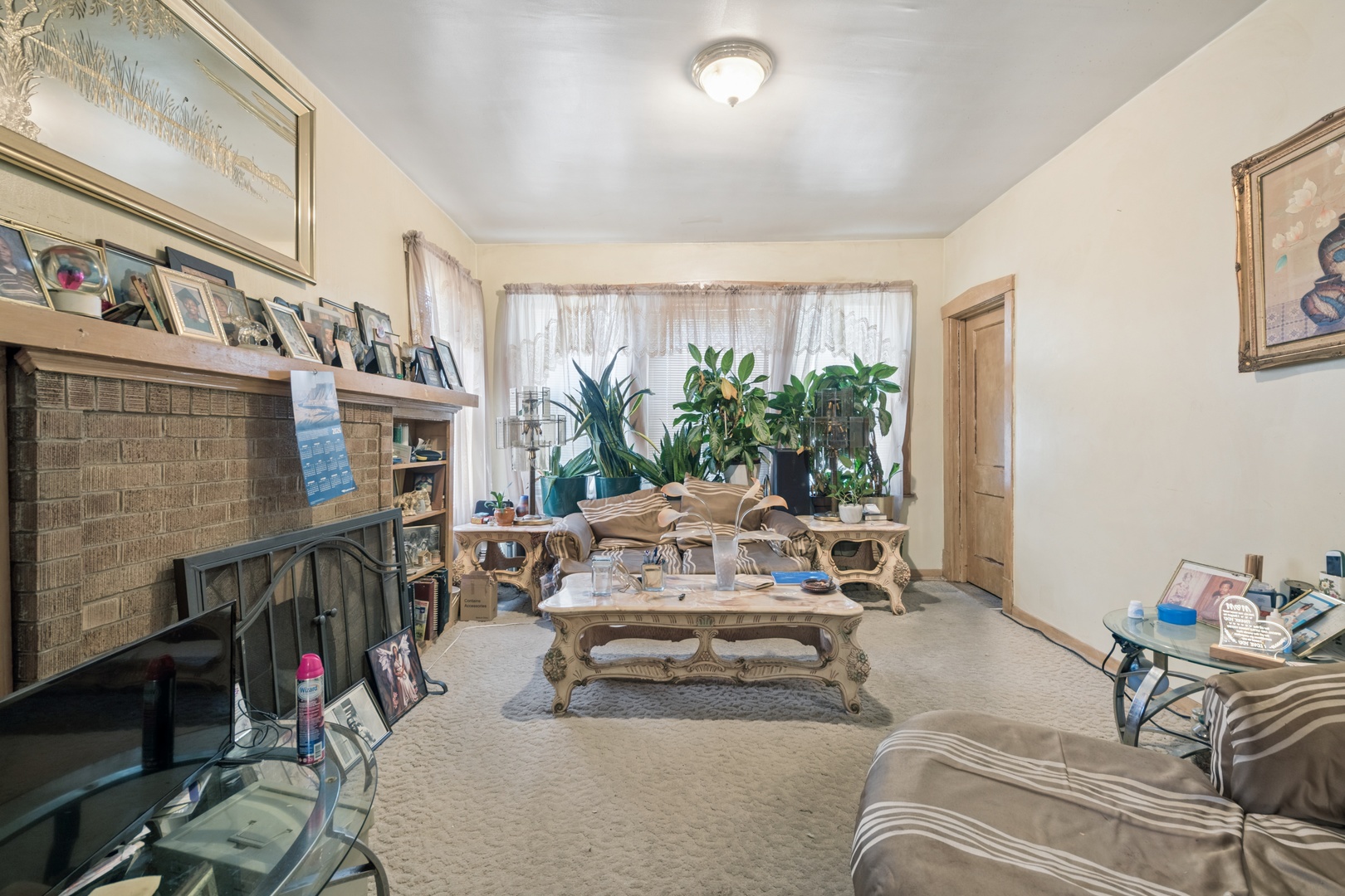 2205 N Melvina Avenue Property Photo 10