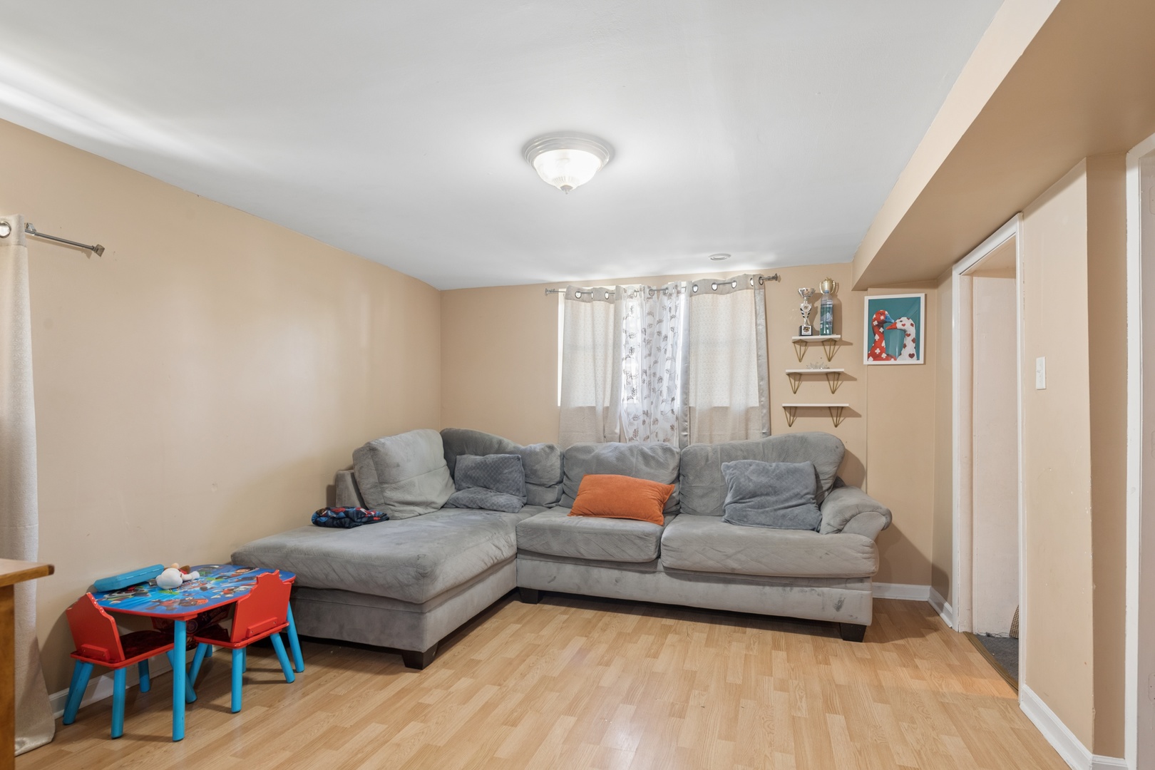 2205 N Melvina Avenue Property Photo 14