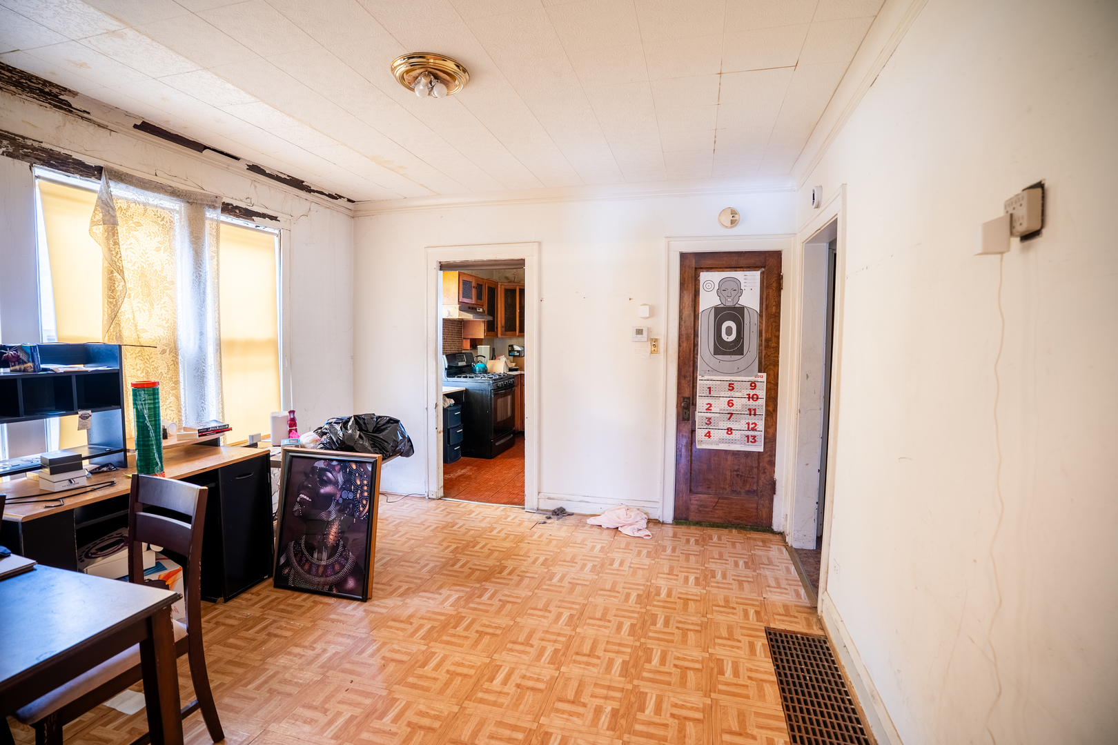 8014 S Perry Avenue Property Photo 7