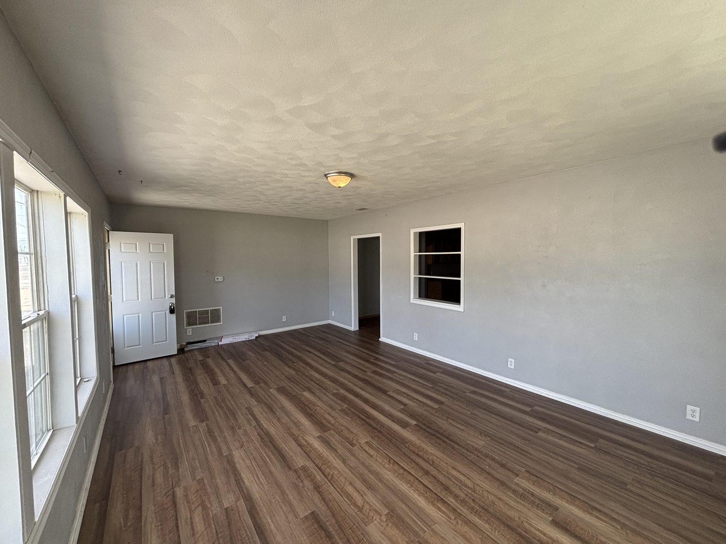 104 5th Street Property Photo 9