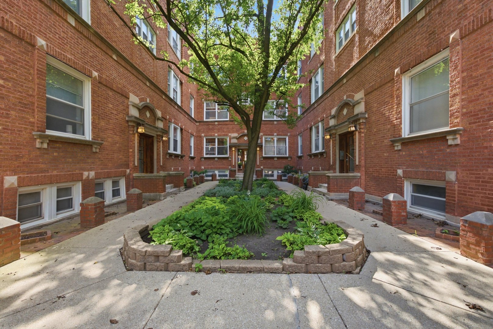 4444 N Beacon Street 2 Property Photo 2