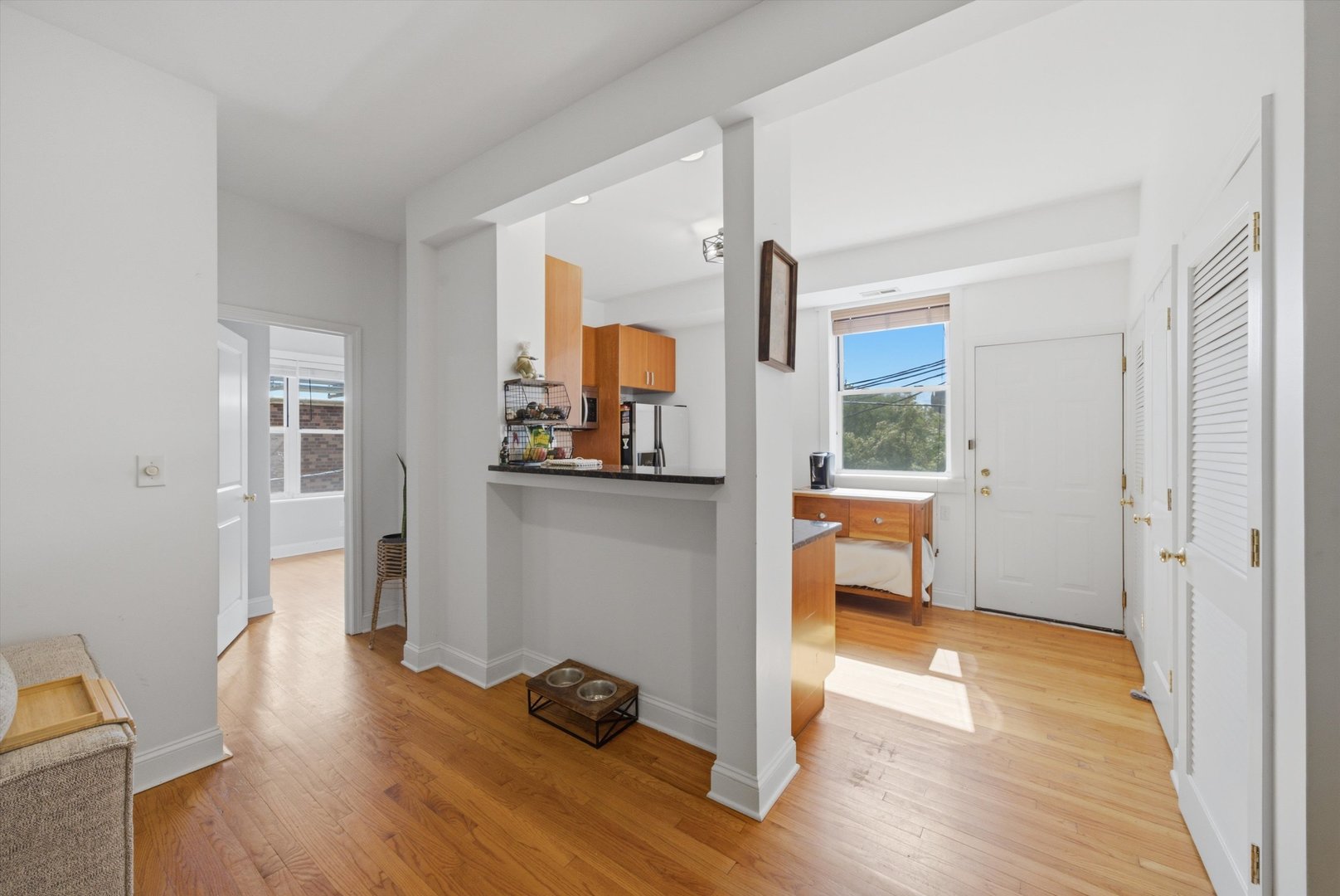 4444 N Beacon Street 2 Property Photo 11