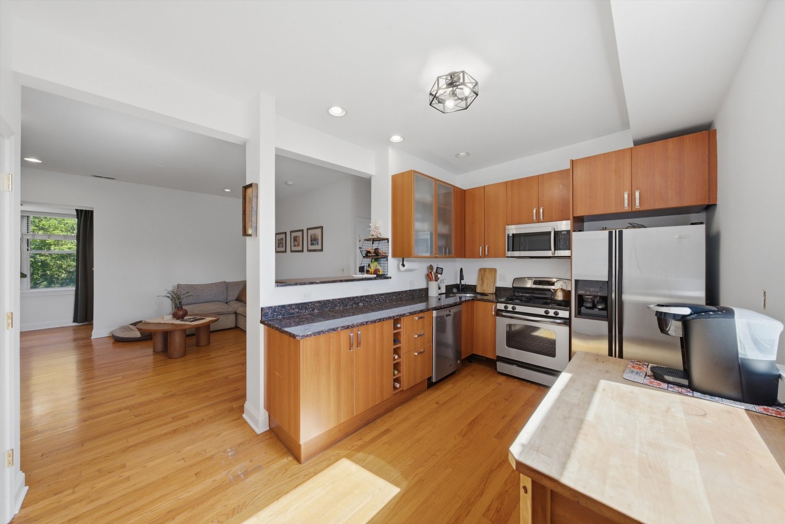 4444 N Beacon Street 2 Property Photo 14