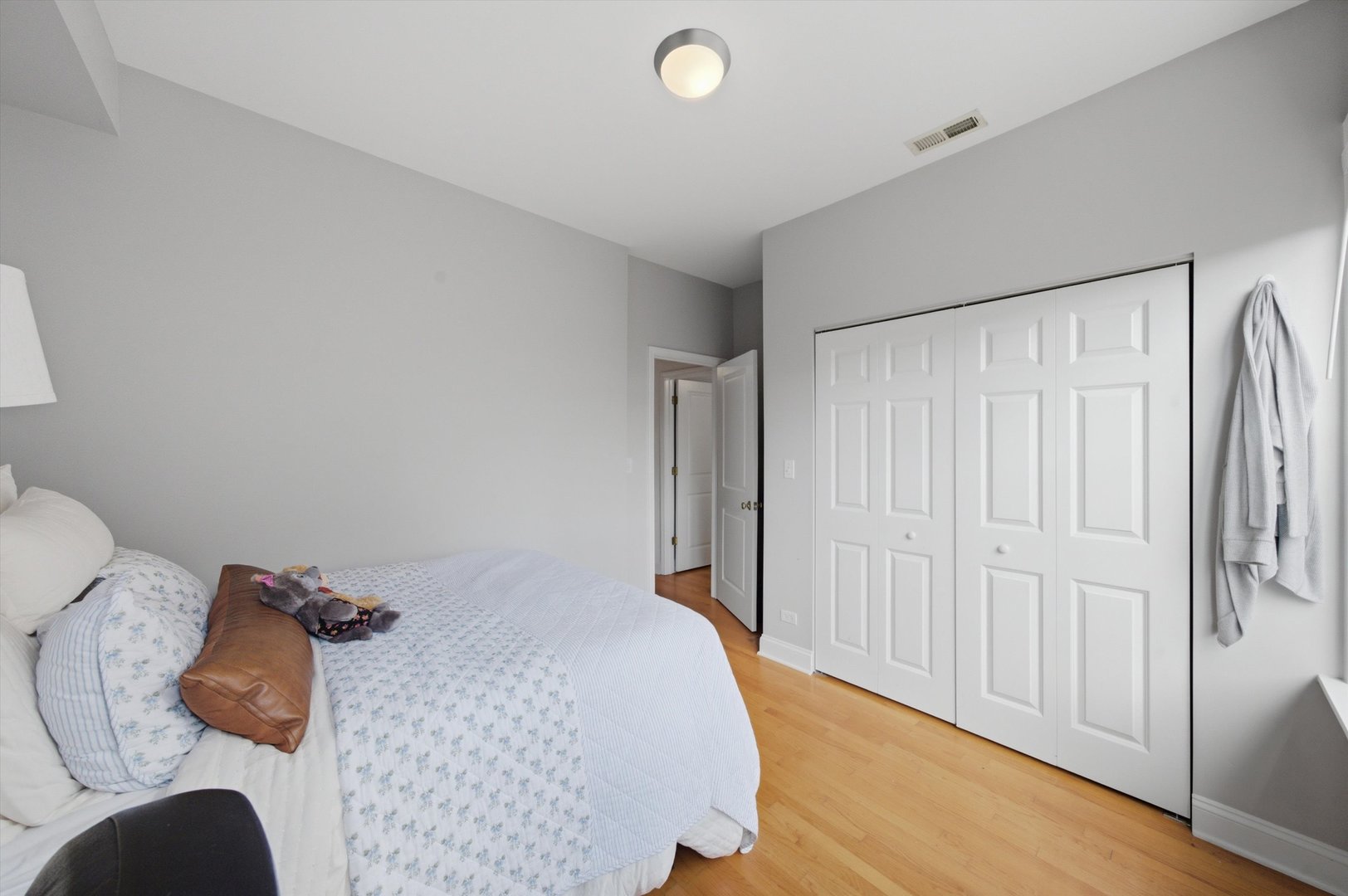 4444 N Beacon Street 2 Property Photo 21