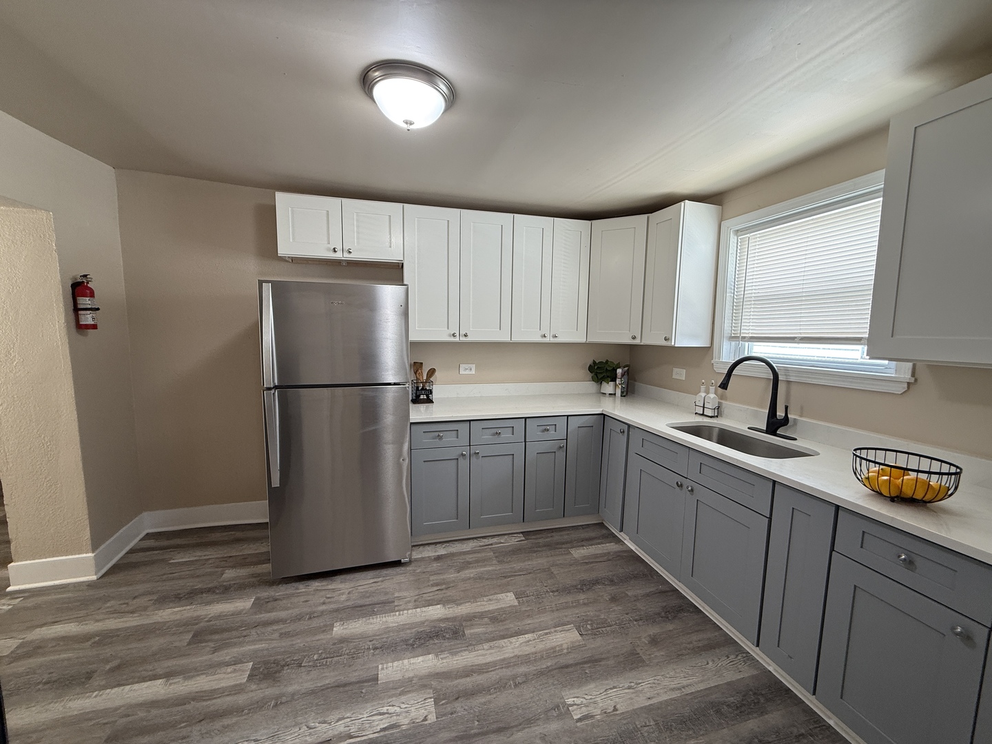 11634 S Princeton Avenue Property Photo 6
