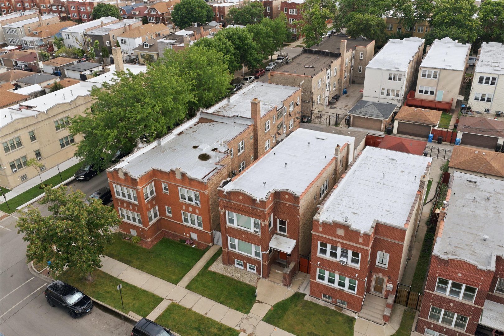 5105 W Altgeld Street Property Photo 21