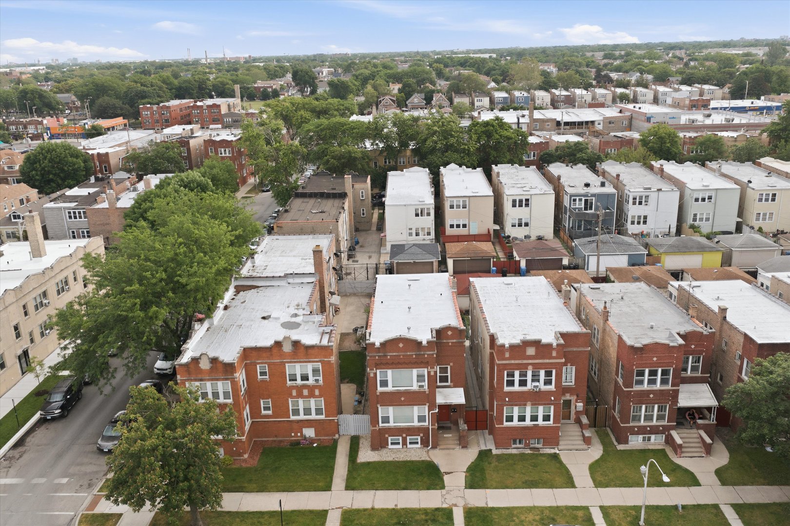 5105 W Altgeld Street Property Photo 22
