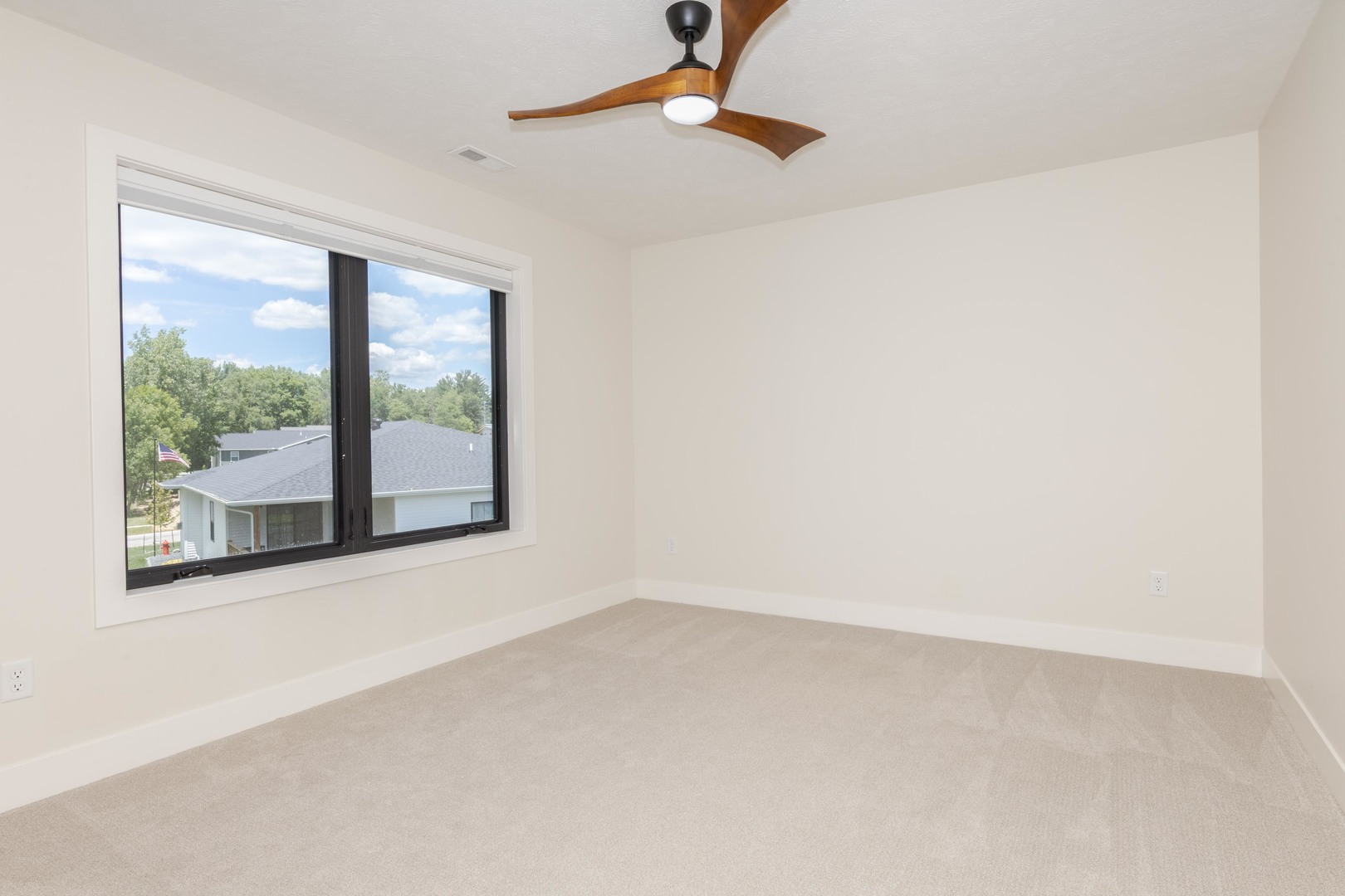 102 Raef Road Property Photo 38