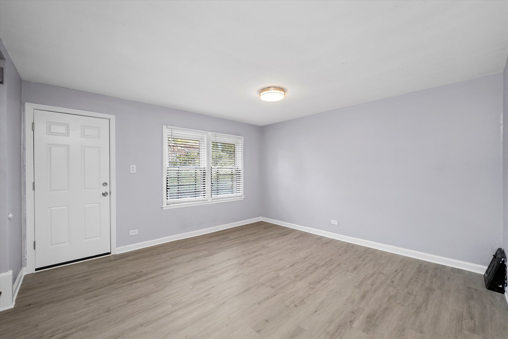 11347 S Ada Street Property Photo 4