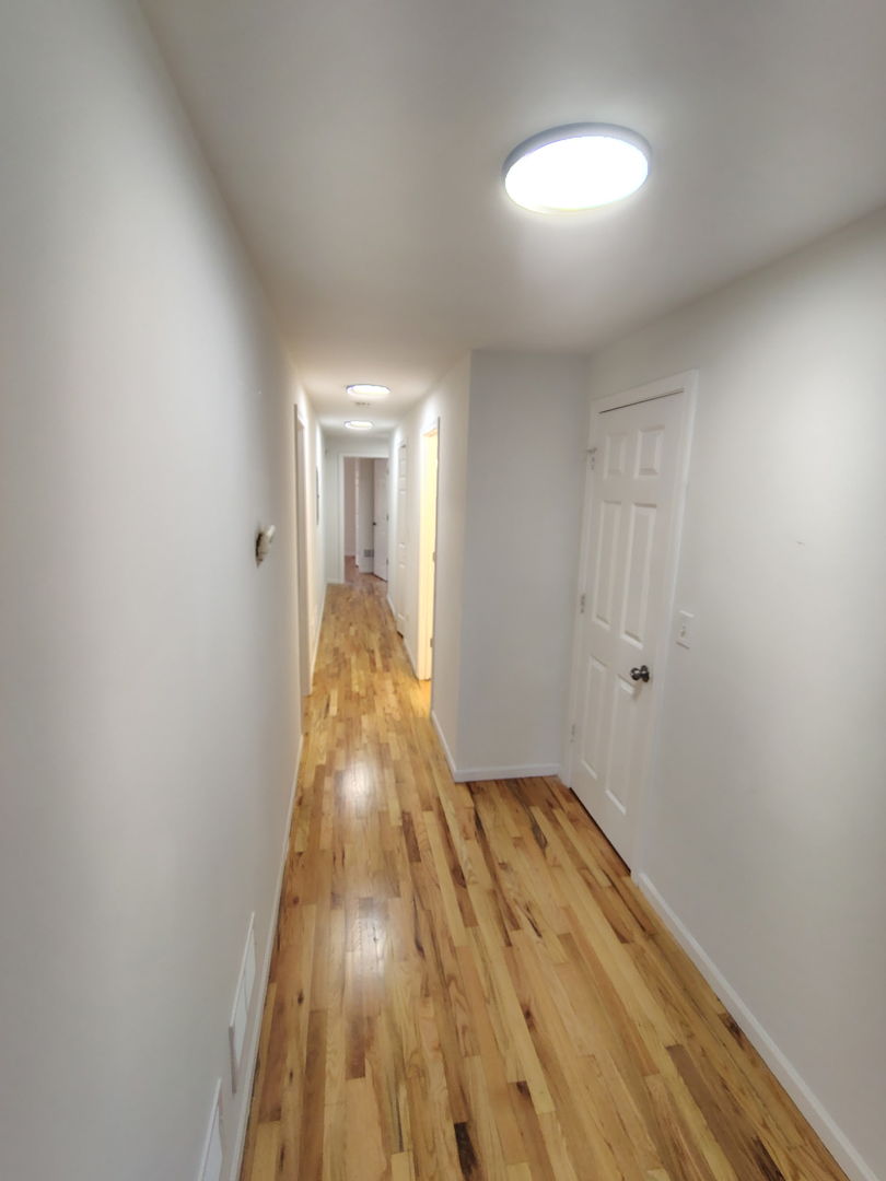 957 W 51st Street Property Photo 5