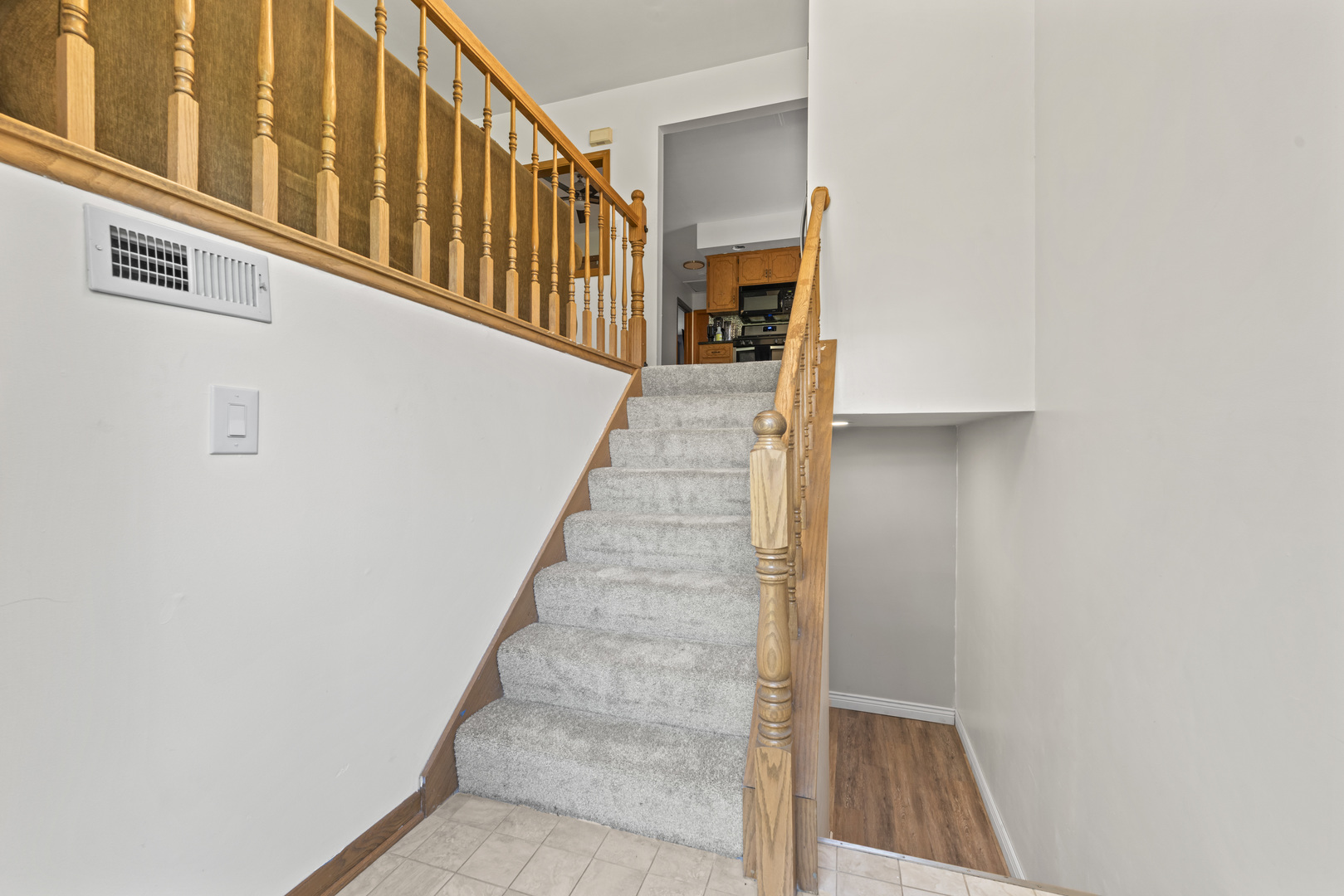 16036 Pine Drive 16036 Property Photo 2