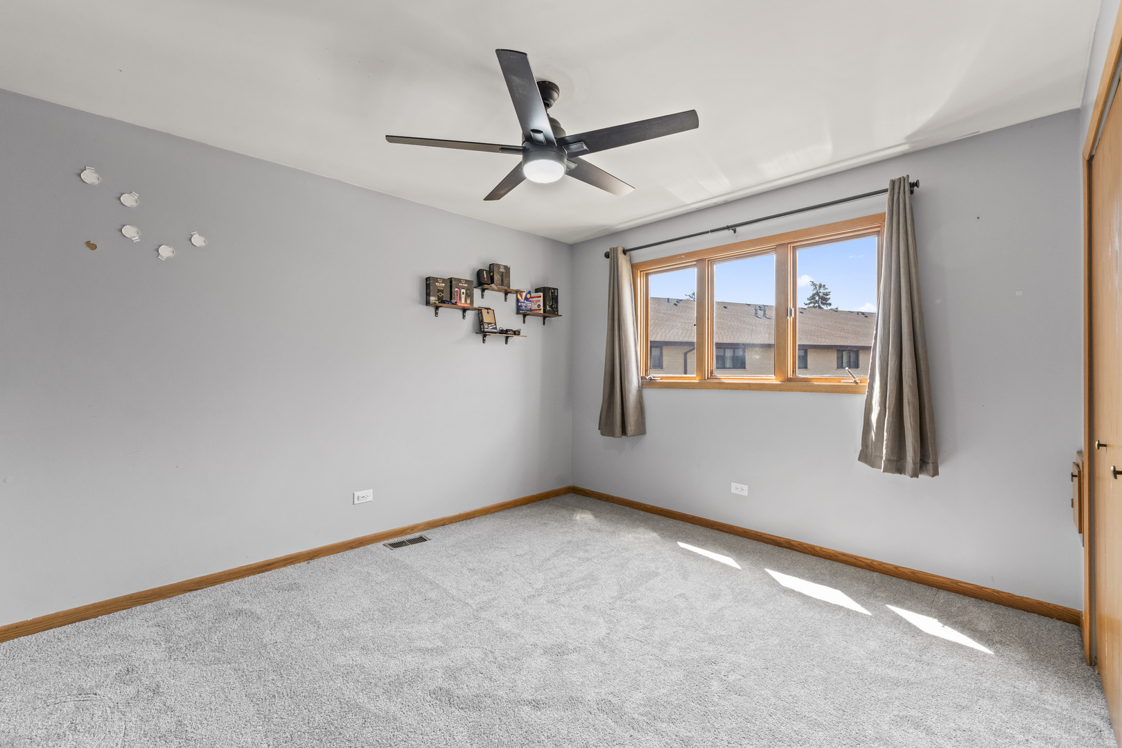 16036 Pine Drive 16036 Property Photo 16