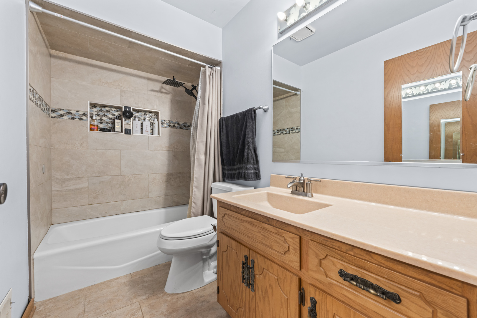 16036 Pine Drive 16036 Property Photo 17