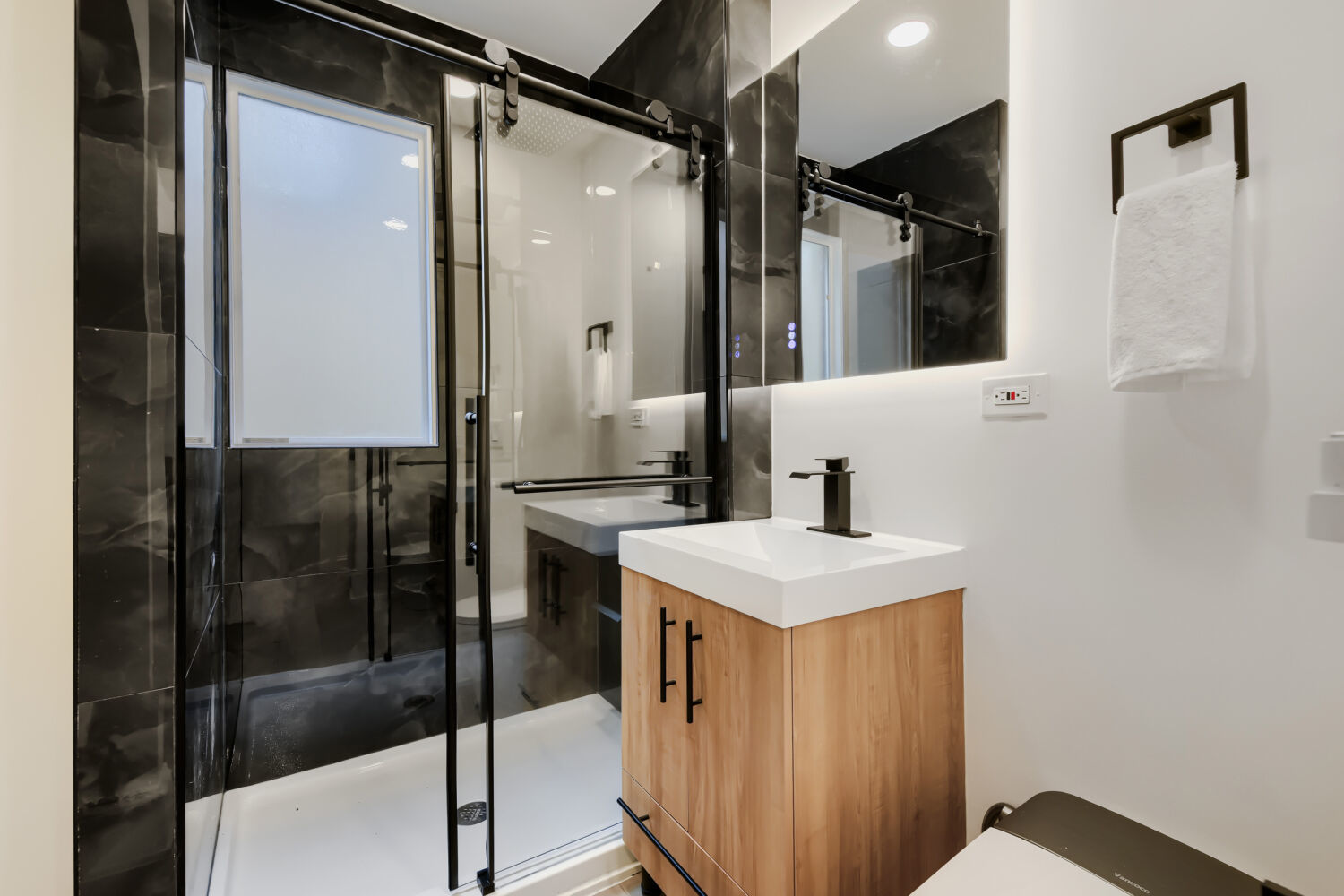 524 Hamilton Street Property Photo 17