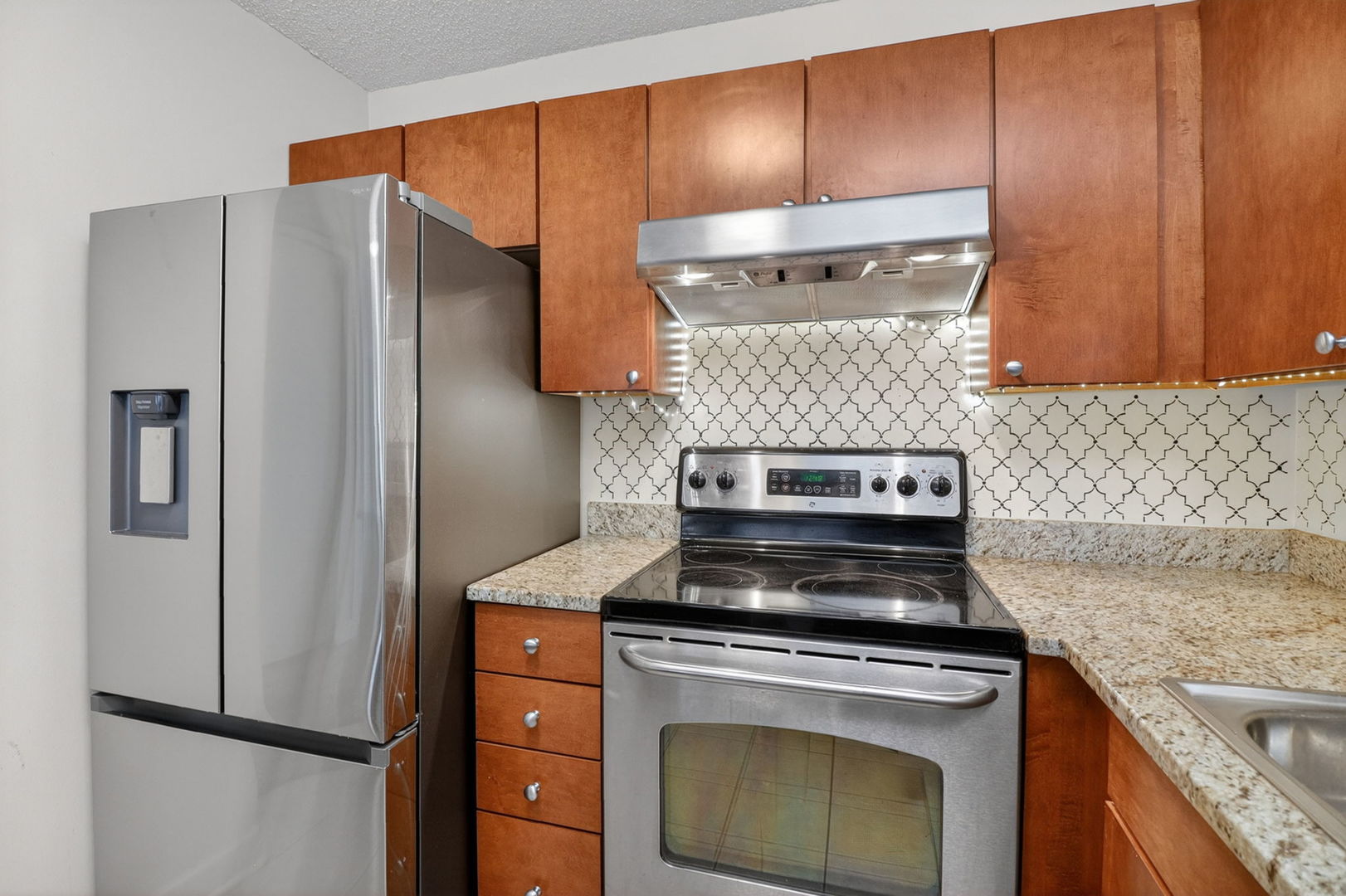 30 E Huron Street 4610 Property Photo 12