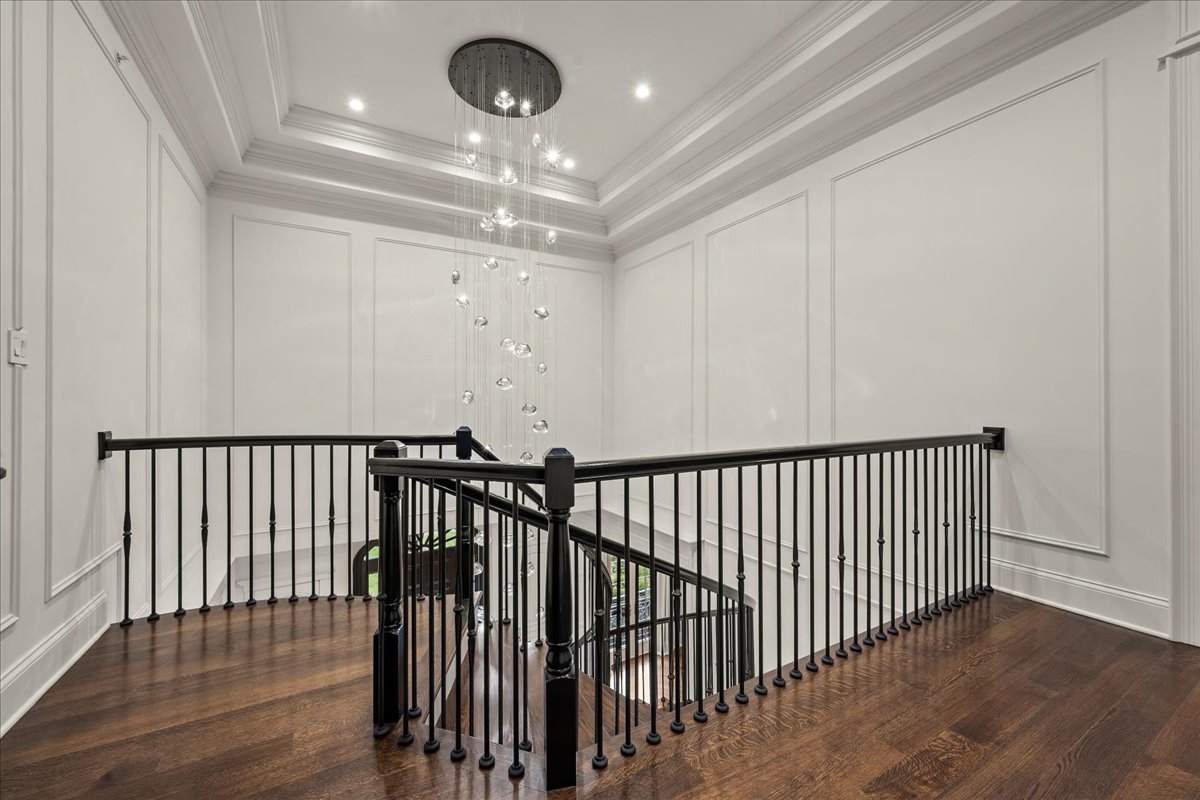 677 Sheridan Road Property Photo 40