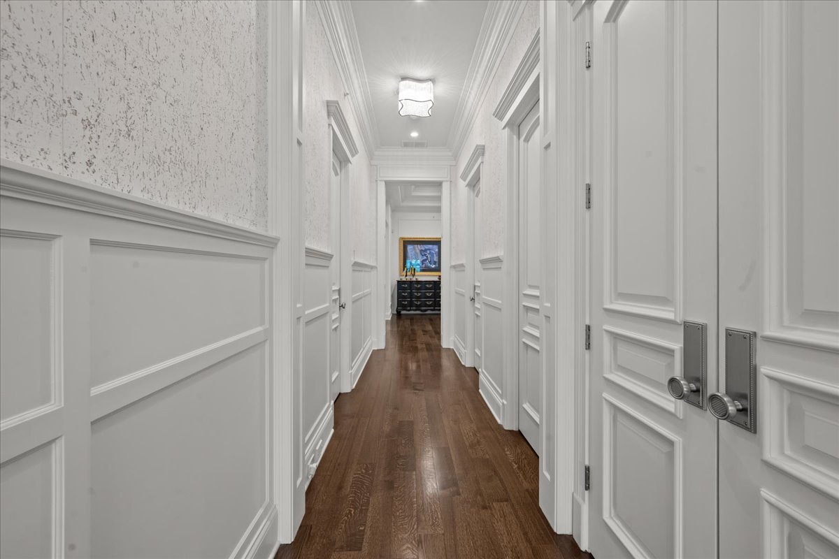 677 Sheridan Road Property Photo 41
