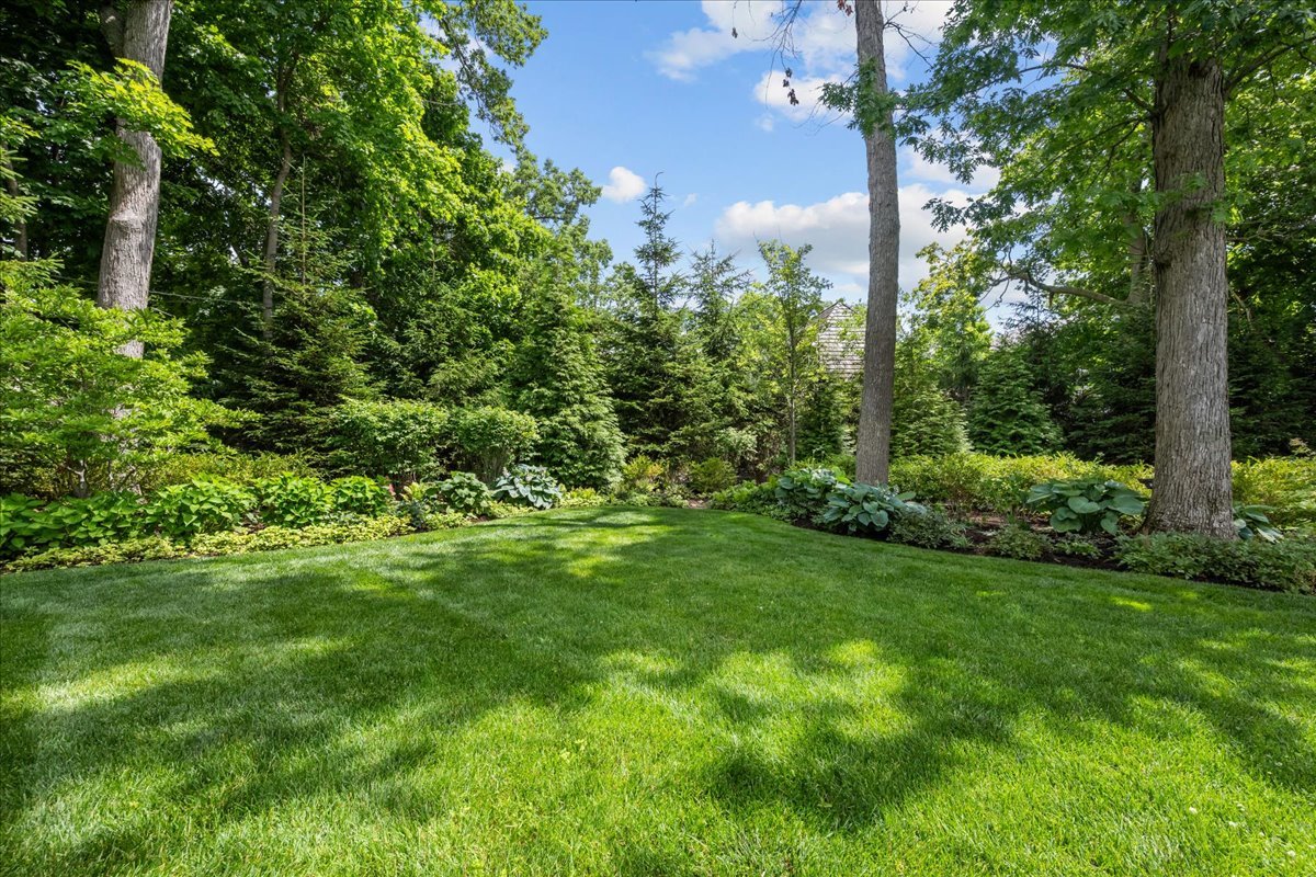 677 Sheridan Road Property Photo 83